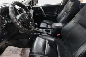 Внедорожник Toyota RAV4 2016 года, 2249000 рублей, Новокузнецк
