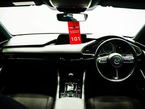 Хетчбэк Mazda 3 2019 года, 1699000 рублей, Красноярск