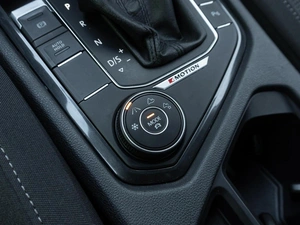 Внедорожник Volkswagen Tiguan 2019 года, 2049000 рублей, Волгоград