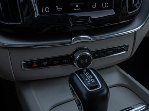 Внедорожник Volvo XC60 2021 года, 4050000 рублей, Краснодар