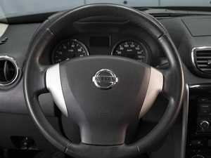 Внедорожник Nissan Terrano 2014 года, 1080000 рублей, Омск