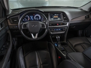 Седан Hyundai Sonata 2018 года, 1825000 рублей, Краснодар