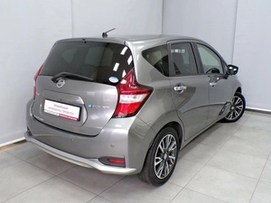 Хетчбэк Nissan Note 2017 года, 1345000 рублей, Красноярск