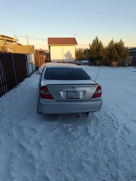 Седан Toyota Camry 2003 года, 680000 рублей, Красноярск