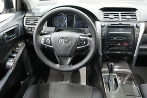 Седан Toyota Camry 2016 года, 1719000 рублей, Омск