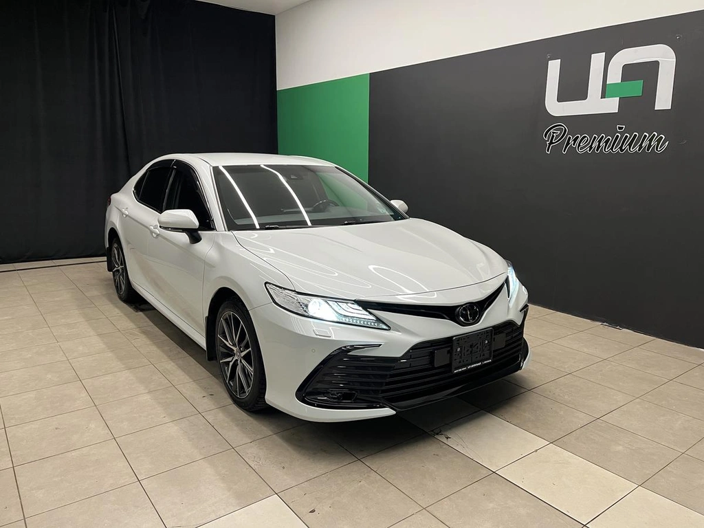 Седан Toyota Camry 2022 года, 3600000 рублей, Красноярск