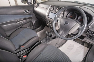 Хетчбэк Nissan Note 2016 года, 899000 рублей, Томск
