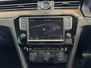 Седан Volkswagen Passat 2015 года, 1648000 рублей, Красноярск