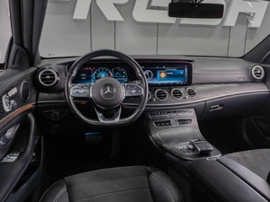 Седан Mercedes-benz E-класс 2018 года, 3449000 рублей, Тюмень