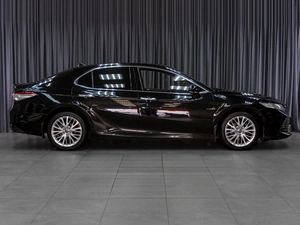Седан Toyota Camry 2019 года, 2699000 рублей, Тюмень