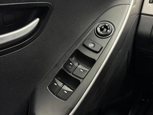 Хетчбэк Hyundai i30 2014 года, 1045000 рублей, Красноярск