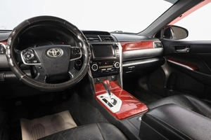 Седан Toyota Camry 2012 года, 1799000 рублей, Новосибирск