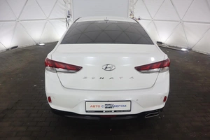 Седан Hyundai Sonata 2018 года, 1800000 рублей, Орёл