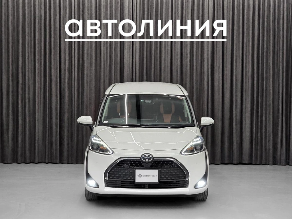 Минивэн Toyota Sienta 2019 года, 1430000 рублей, Ачинск