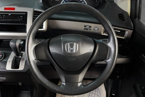 Минивэн Honda Freed 2012 года, 1099000 рублей, Тюмень
