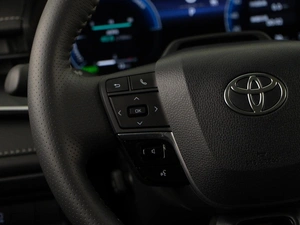 Седан Toyota Camry 2025 года, 4398999 рублей, Москва