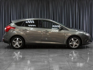 Хетчбэк Ford Focus 2012 года, 899000 рублей, Тюмень