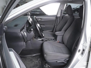 Седан Toyota Corolla 2018 года, 1640000 рублей, Ростов-на-Дону