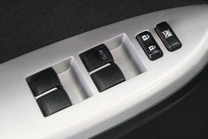 Седан Toyota Corolla 2011 года, 1239000 рублей, Омск