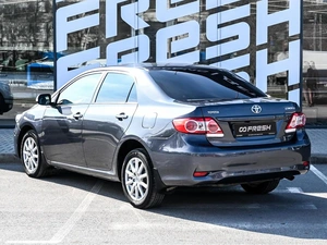 Седан Toyota Corolla 2013 года, 1020000 рублей, Волгоград