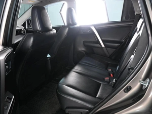 Внедорожник Toyota RAV4 2016 года, 2535000 рублей, Аксай