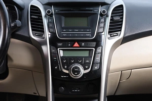 Хетчбэк Hyundai i30 2014 года, 1269000 рублей, Новосибирск