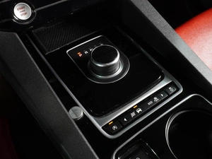 Внедорожник Jaguar F-Pace 2016 года, 3350000 рублей, Воронеж