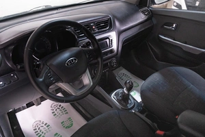 Седан Kia Rio 2012 года, 699000 рублей, Томск