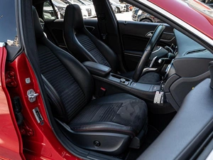 Универсал Mercedes-benz CLA-класс 2015 года, 1650000 рублей, Краснодар