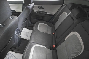 Хетчбэк Kia Ceed 2015 года, 1229000 рублей, Кемерово