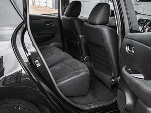 Хетчбэк Nissan Leaf 2016 года, 1149000 рублей, Кирилловка