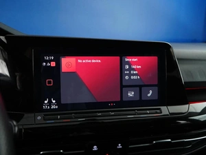 Хетчбэк Volkswagen Golf 2021 года, 2797434 рублей, Москва