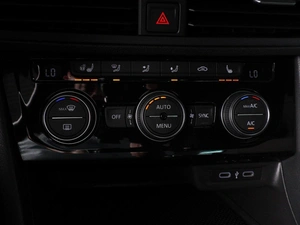 Седан Volkswagen Jetta 2020 года, 1918000 рублей, Минеральные Воды