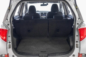 Хетчбэк Toyota Ractis 2011 года, 839000 рублей, Барнаул