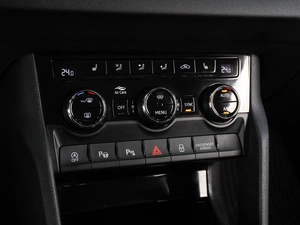 Внедорожник Skoda Karoq 2020 года, 2399000 рублей, Воронеж