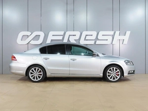 Седан Volkswagen Passat 2011 года, 899000 рублей, Воронеж