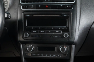 Седан Volkswagen Polo 2012 года, 699000 рублей, Тюмень