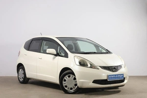 Хетчбэк Honda Fit 2009 года, 779000 рублей, Новосибирск