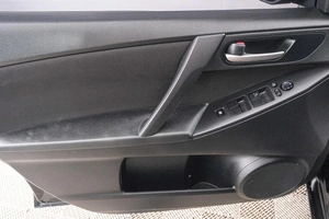 Седан Mazda 3 2012 года, 899000 рублей, Красноярск