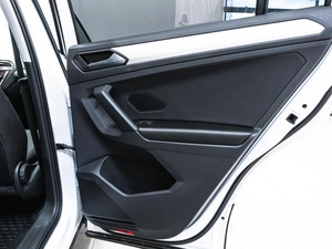 Внедорожник Volkswagen Tiguan 2019 года, 2349000 рублей, Красноярск