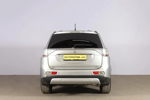 Внедорожник Mitsubishi Outlander 2014 года, 1899000 рублей, Новосибирск