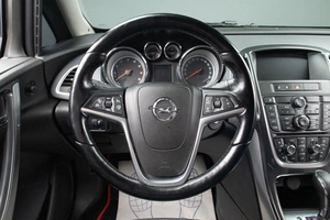 Хетчбэк Opel Astra 2014 года, 959000 рублей, Оренбург