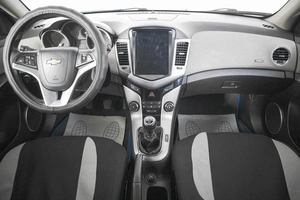 Седан Chevrolet Cruze 2011 года, 659000 рублей, Кемерово