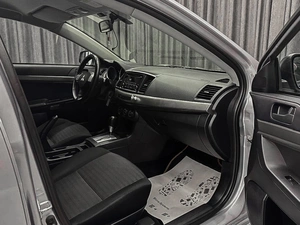 Седан Mitsubishi Lancer 2012 года, 890000 рублей, Красноярск