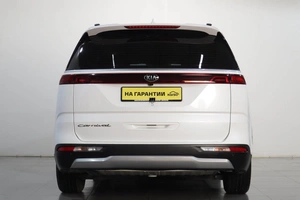Минивэн Kia Carnival 2021 года, 4239000 рублей, Челябинск