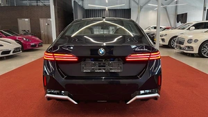 Седан BMW 5 серия 2024 года, 6990000 рублей, Павловская Слобода