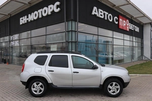 Внедорожник Renault Duster 2015 года, 1020000 рублей, Мирное