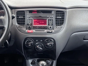 Седан Kia Rio 2010 года, 649000 рублей, Орёл