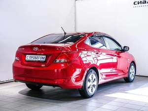 Седан Hyundai Solaris 2015 года, 915000 рублей, Красноярск
