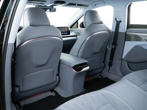 Седан Voyah Passion 2023 года, 3949050 рублей, Москва